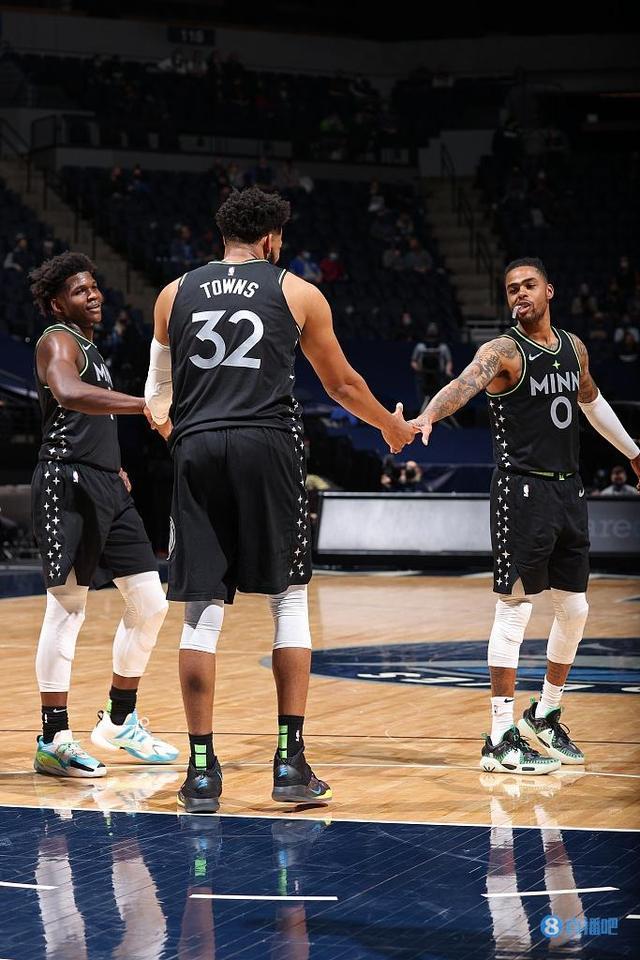 受关注的足 受关注的足